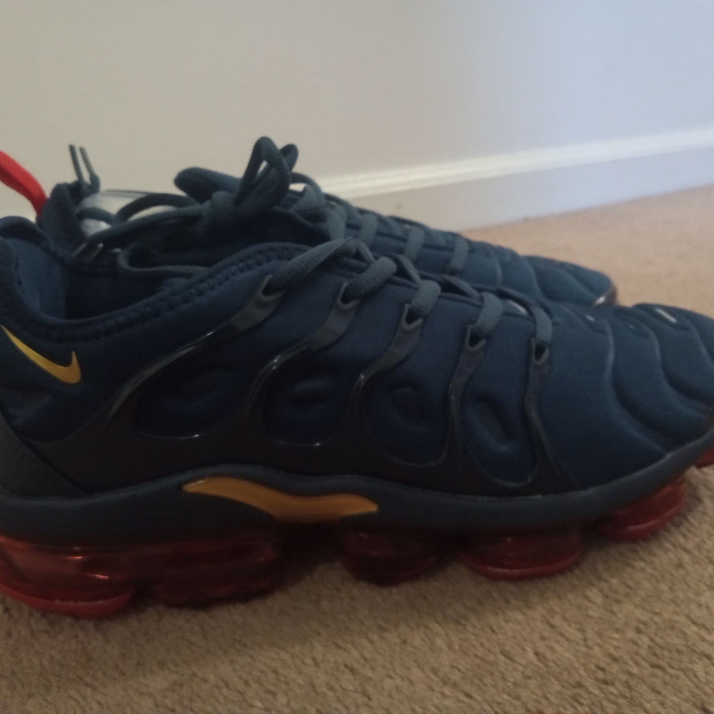 Men's Nike Vapormax Sz 9.5